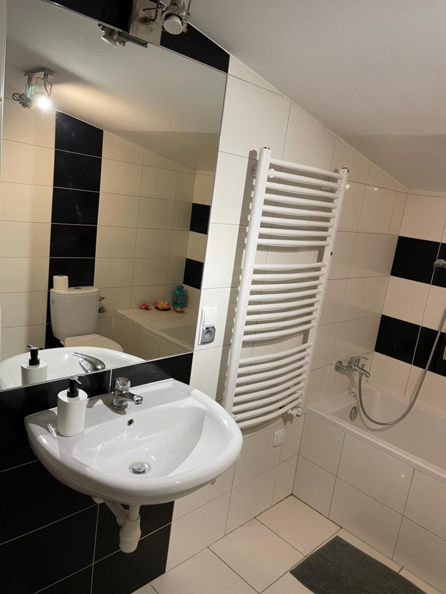 Apartament Szafir 4B Rzeszow Ngoại thất bức ảnh